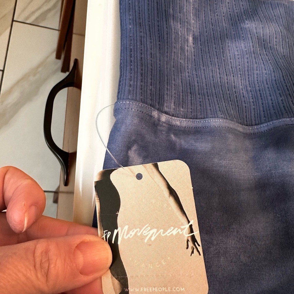 # 003 - M. NWT Free People leggings - Picture 10 of 11